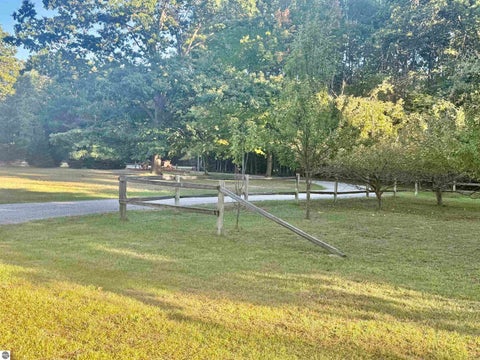 Tiny photo for 587 N Lewis RD, Shepherd, MI 48883 (MLS # 1950944)
