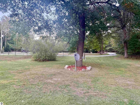 Tiny photo for 587 N Lewis RD, Shepherd, MI 48883 (MLS # 1950944)