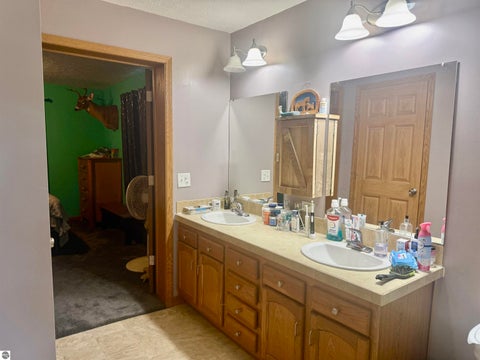 Tiny photo for 587 N Lewis RD, Shepherd, MI 48883 (MLS # 1950944)