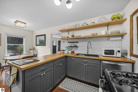 Tiny photo for 1001 Washington Street, Traverse City, MI 49686 (MLS # 1950385)