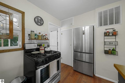 Tiny photo for 1001 Washington Street, Traverse City, MI 49686 (MLS # 1950385)
