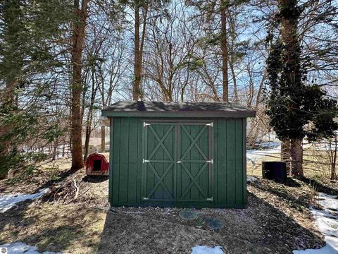 Tiny photo for 4210 Bay View Pt, Traverse City, MI 49684 (MLS # 1943586)