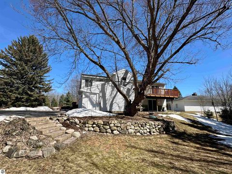 Tiny photo for 4210 Bay View Pt, Traverse City, MI 49684 (MLS # 1943586)