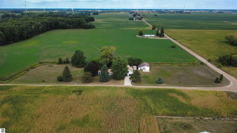 Photo of 10951 E Remick Road, St Louis, MI 48880 (MLS # 1950071)