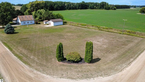 Tiny photo for 10951 E Remick Road, St Louis, MI 48880 (MLS # 1950071)