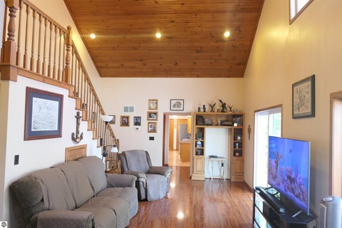 Tiny photo for 10951 E Remick Road, St Louis, MI 48880 (MLS # 1950071)