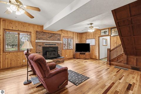 Tiny photo for 214 Sherman Street, Mesick, MI 49668 (MLS # 1943912)