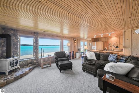 Tiny photo for 6525 Peninsula Drive, Traverse City, MI 49686 (MLS # 1945236)