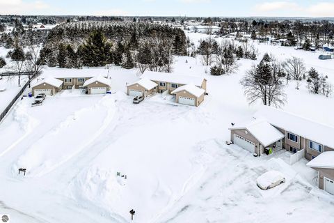 Tiny photo for 2473 Woodcock Lane, Traverse City, MI 49685 (MLS # 1941919)