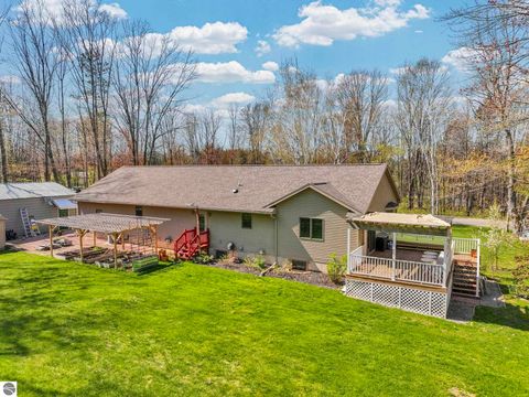 Tiny photo for 6304 Avon Lane, Cadillac, MI 49601 (MLS # 1945280)