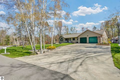 Tiny photo for 6304 Avon Lane, Cadillac, MI 49601 (MLS # 1945280)
