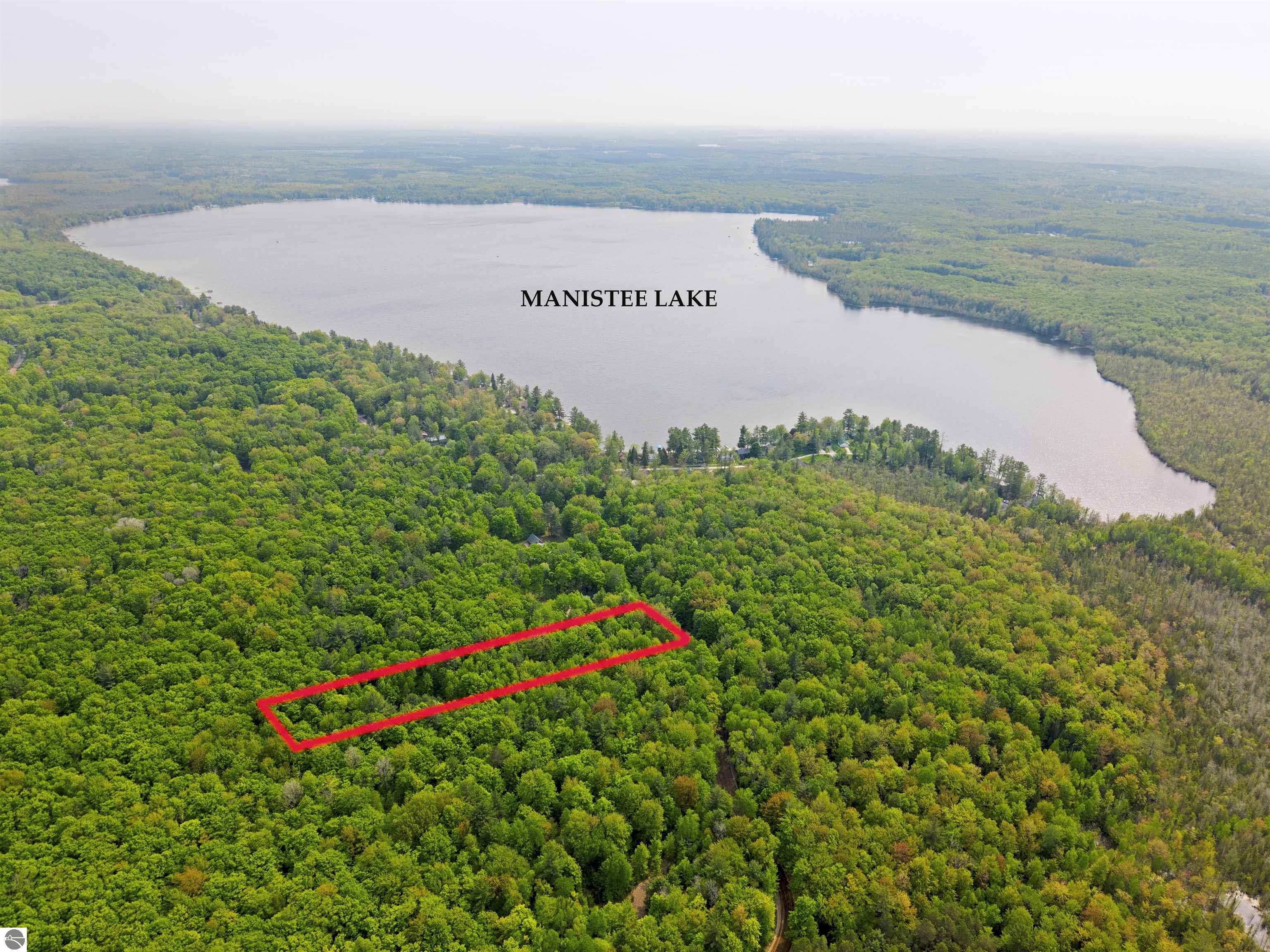 Photo 1 of 29 — 5766 E Shore Drive, Kalkaska, MI 49646