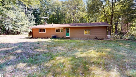 Tiny photo for 3175 S Tower Hill Road, Houghton Lake, MI 48629 (MLS # 1949922)