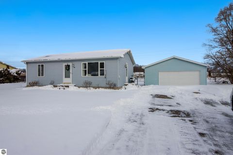 Photo of 4556 N Manor Wood Drive, Traverse City, MI 49685 (MLS # 1941635)