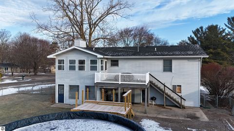 Tiny photo for 2332 O'Connor Drive, Mt Pleasant, MI 48858 (MLS # 1942393)
