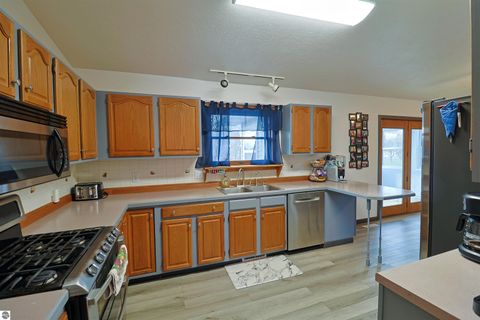 Tiny photo for 2332 O'Connor Drive, Mt Pleasant, MI 48858 (MLS # 1942393)