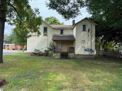 Tiny photo for 221 Woodworth Avenue, Alma, MI 48801 (MLS # 1949682)