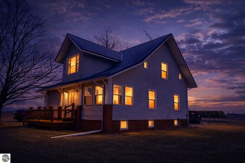 Tiny photo for 4790 E Tyler Road, Breckenridge, MI 48615 (MLS # 1943147)