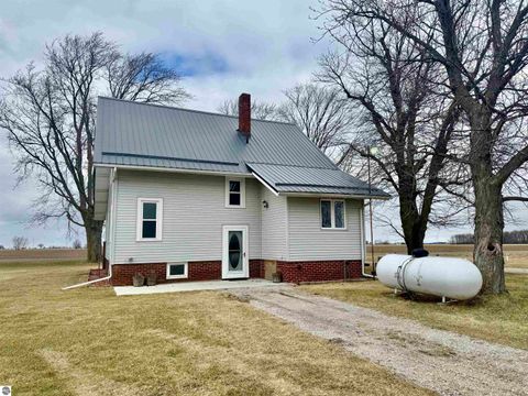 Tiny photo for 4790 E Tyler Road, Breckenridge, MI 48615 (MLS # 1943147)