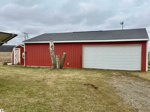 Tiny photo for 4790 E Tyler Road, Breckenridge, MI 48615 (MLS # 1943147)