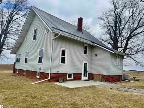 Tiny photo for 4790 E Tyler Road, Breckenridge, MI 48615 (MLS # 1943147)