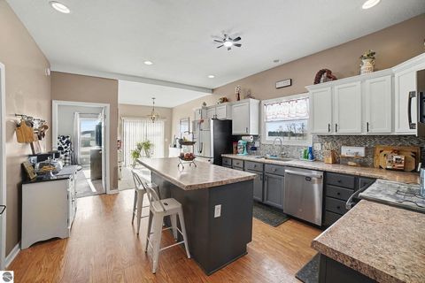 Tiny photo for 1466 E Pickard Road, Mt Pleasant, MI 48858 (MLS # 1941619)