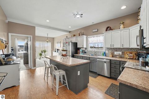 Tiny photo for 1466 E Pickard Road, Mt Pleasant, MI 48858 (MLS # 1941619)