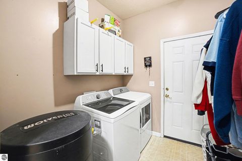 Tiny photo for 1466 E Pickard Road, Mt Pleasant, MI 48858 (MLS # 1941619)