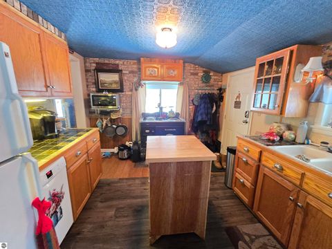 Tiny photo for 115 W Prospect Avenue, Harrietta, MI 49638 (MLS # 1941765)