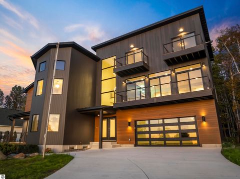 Tiny photo for 10191 Peninsula Drive, Traverse City, MI 49686 (MLS # 1938111)