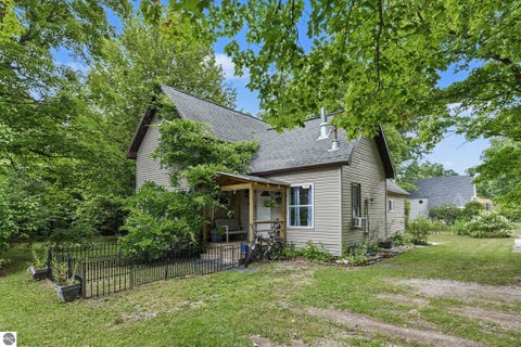 Tiny photo for 14596 Thompson Avenue, Thompsonville, MI 49683 (MLS # 1949601)