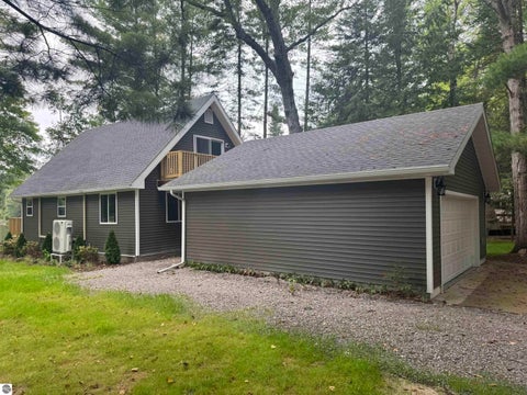 Tiny photo for 701 Springwood Drive, Prudenville, MI 48651 (MLS # 1949882)