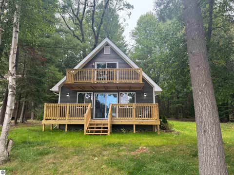 Photo of 701 Springwood Drive, Prudenville, MI 48651 (MLS # 1949882)