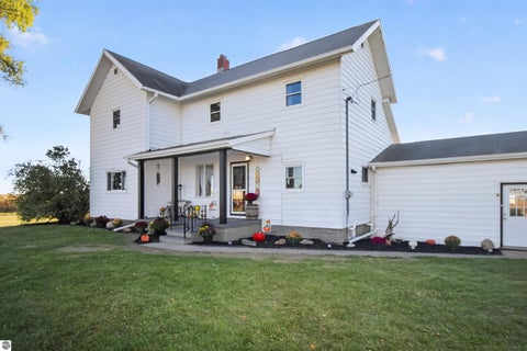 Tiny photo for 3990 S Begole Road, Ithaca, MI 48847 (MLS # 1951149)