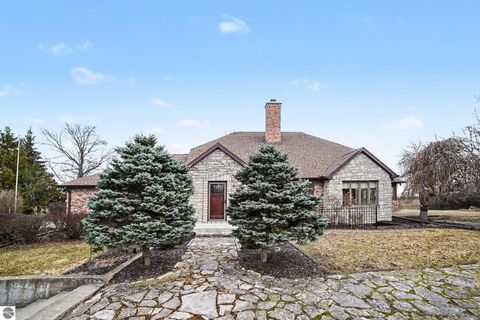 Tiny photo for 4144 Fairway Lane, Mt Pleasant, MI 48858 (MLS # 1942968)