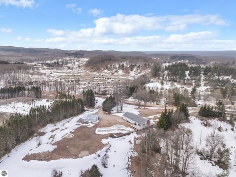 Tiny photo for 3800 N 13 Road, Mesick, MI 49668 (MLS # 1942844)