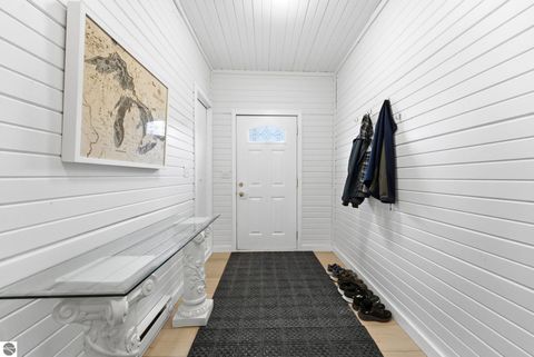 Tiny photo for 3800 N 13 Road, Mesick, MI 49668 (MLS # 1942844)