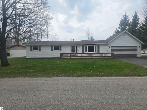 Photo of 707 Sawyer St, East Tawas, MI 48730 (MLS # 1944242)