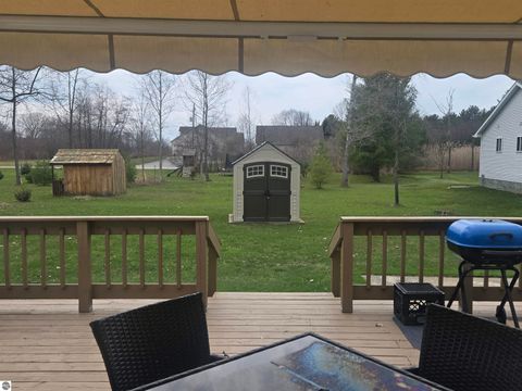 Tiny photo for 707 Sawyer St, East Tawas, MI 48730 (MLS # 1944242)
