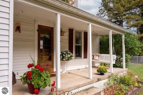 Tiny photo for 1227 E Washington Road, Farwell, MI 48622 (MLS # 1942823)