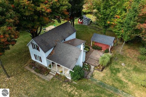 Tiny photo for 1227 E Washington Road, Farwell, MI 48622 (MLS # 1942823)