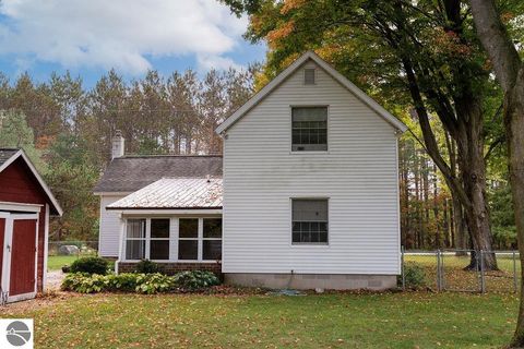 Tiny photo for 1227 E Washington Road, Farwell, MI 48622 (MLS # 1942823)