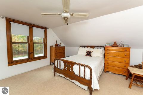 Tiny photo for 1227 E Washington Road, Farwell, MI 48622 (MLS # 1942823)