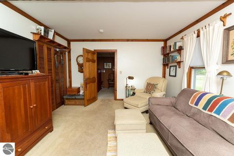 Tiny photo for 1227 E Washington Road, Farwell, MI 48622 (MLS # 1942823)