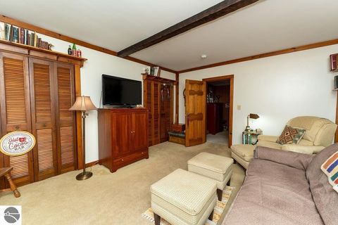 Tiny photo for 1227 E Washington Road, Farwell, MI 48622 (MLS # 1942823)