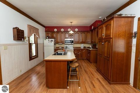 Tiny photo for 1227 E Washington Road, Farwell, MI 48622 (MLS # 1942823)