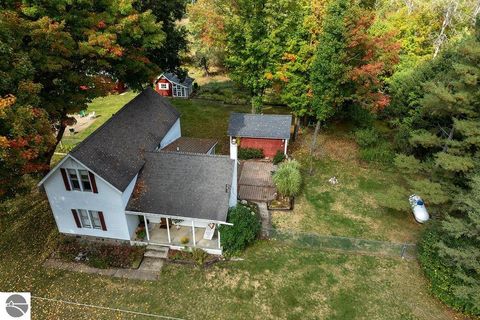Tiny photo for 1227 E Washington Road, Farwell, MI 48622 (MLS # 1942823)