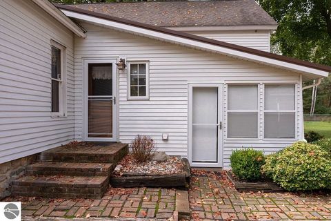 Tiny photo for 1227 E Washington Road, Farwell, MI 48622 (MLS # 1942823)