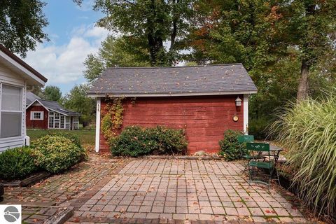 Tiny photo for 1227 E Washington Road, Farwell, MI 48622 (MLS # 1942823)