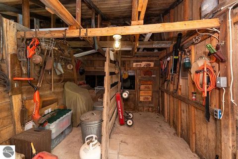 Tiny photo for 1227 E Washington Road, Farwell, MI 48622 (MLS # 1942823)